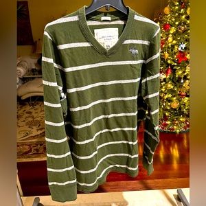 Men’s • Abercrombie Shirt (XXL)